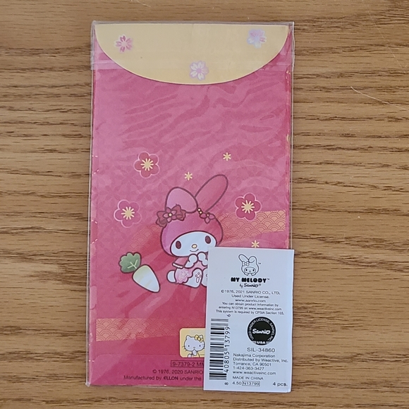 A Bundle of Sanrio Character Items - Picture 5 of 8